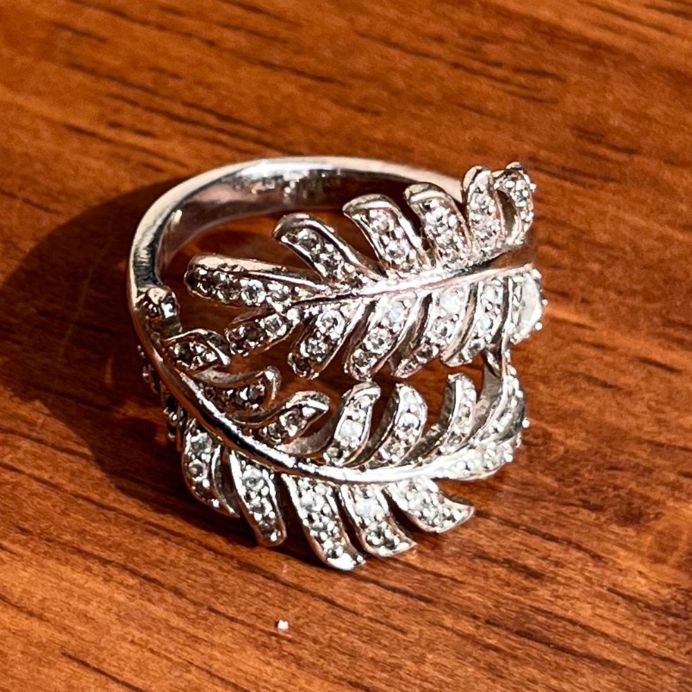 Silver leaf ring - Size 7